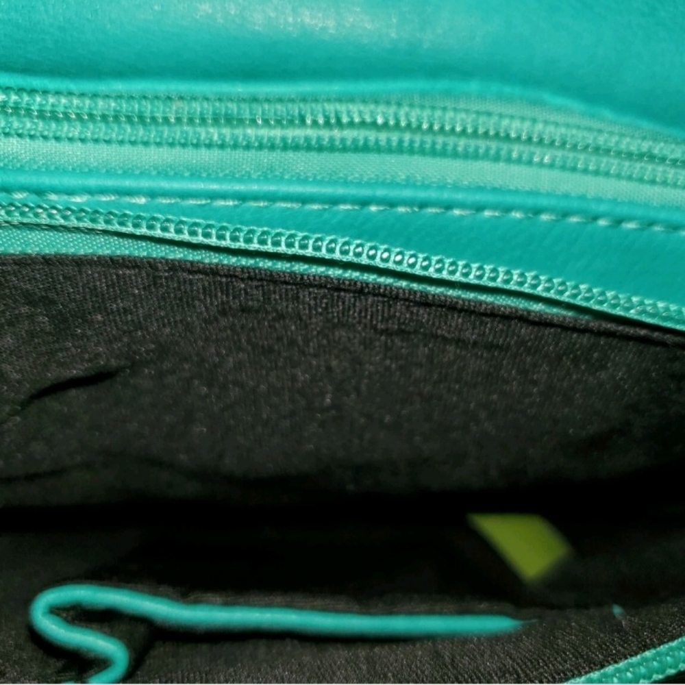 New Green Shoulder Bag By Street Level,dual Sections - Picture 5 of 7